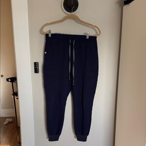 Figs navy jogger scrubs
